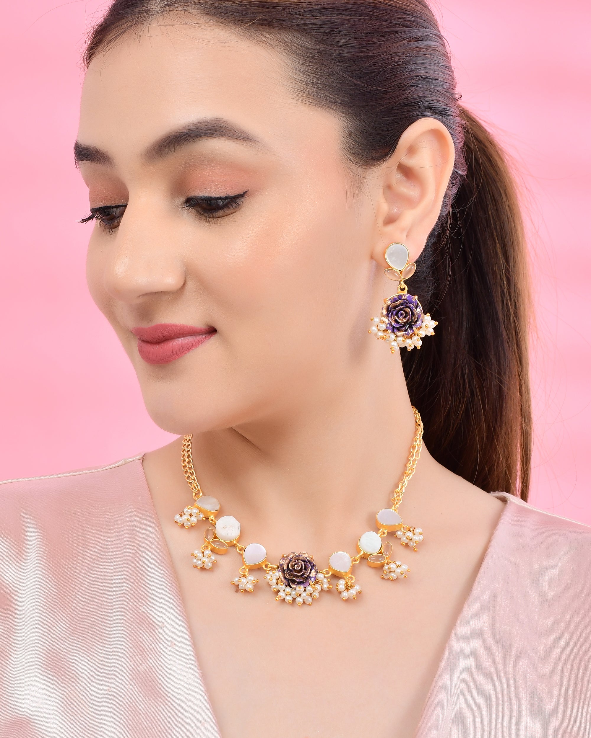 FLOWER GLORY NECKLACE