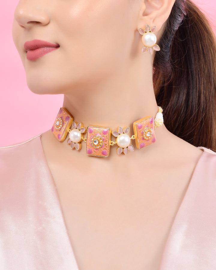 MAGNOLIA NECKLACE