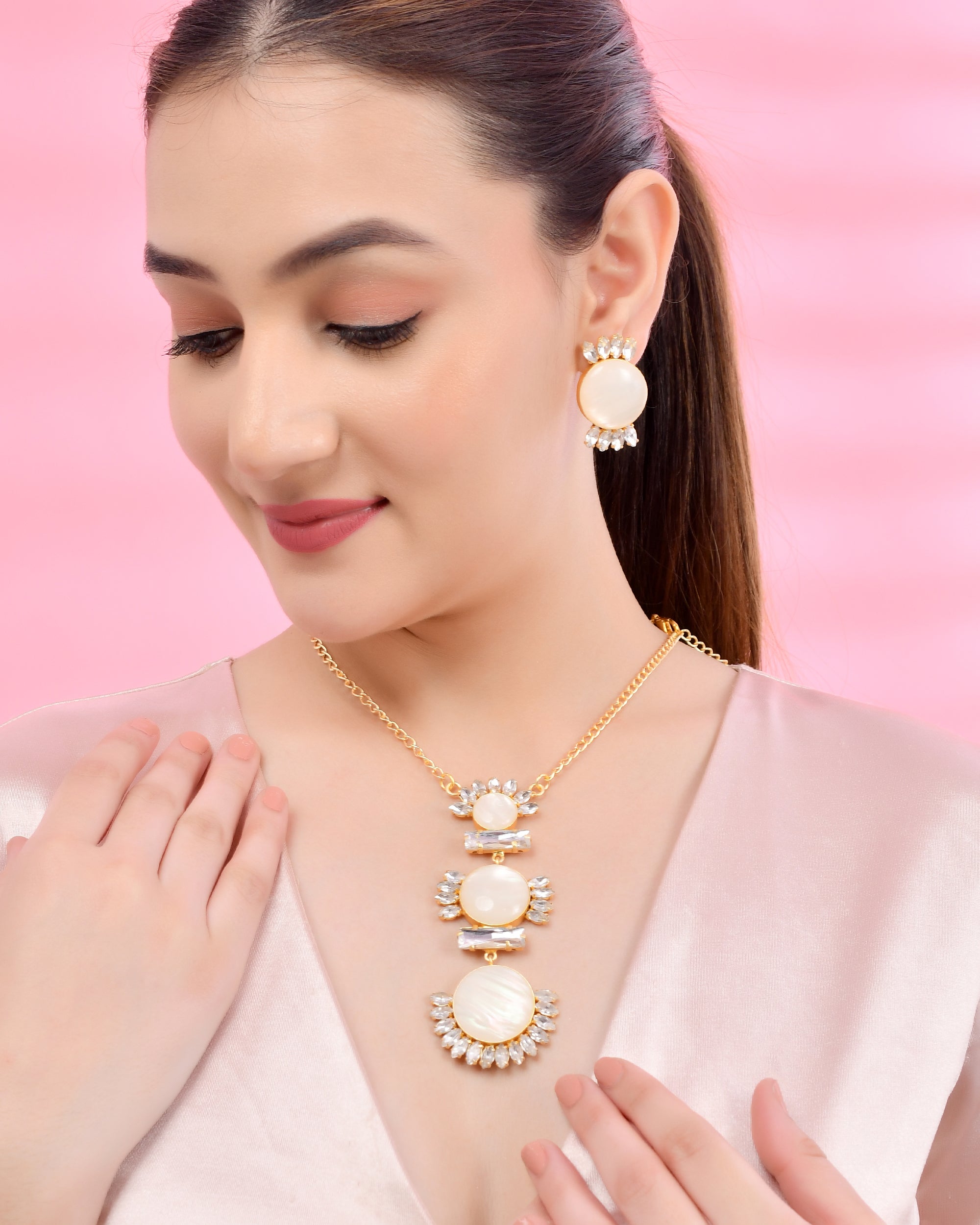 CIRCLE OF HOPE PENDANT