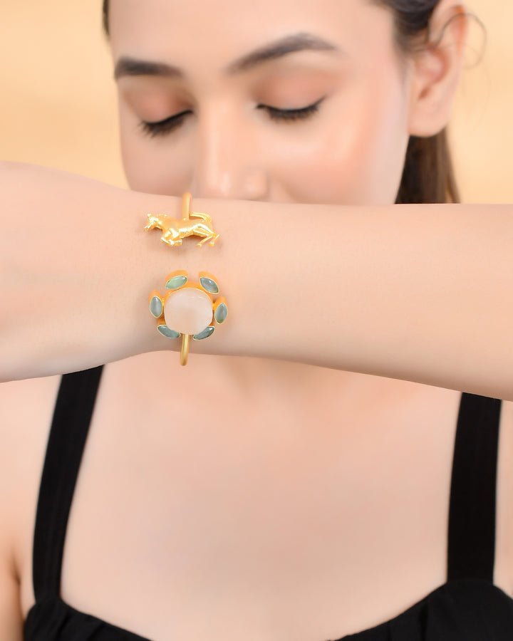 FIERCE HORSE CUFF