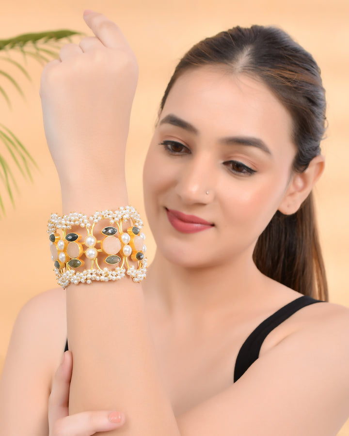 PEARL BLAST CUFF