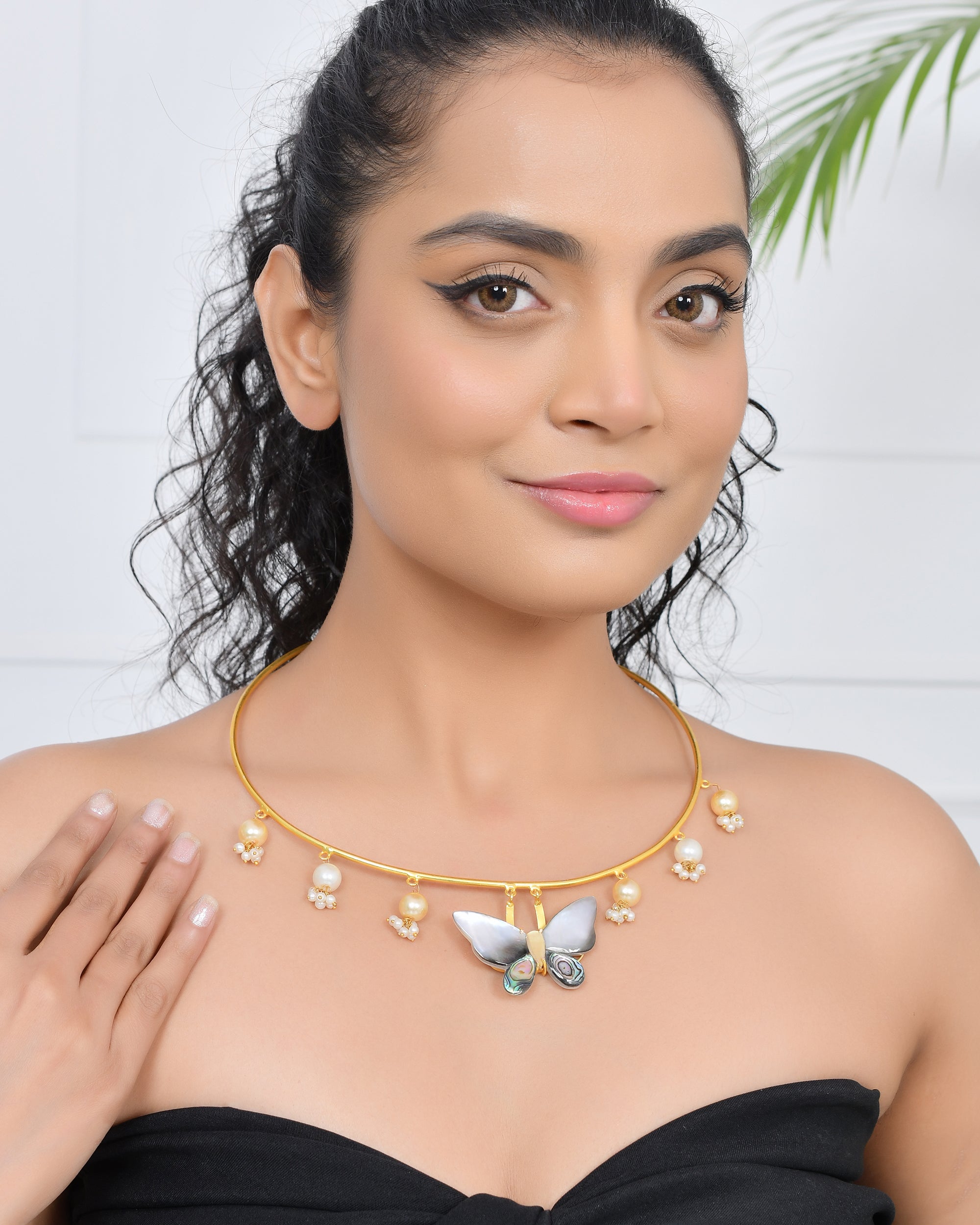 SOULFUL BUTTERFLY HASLI