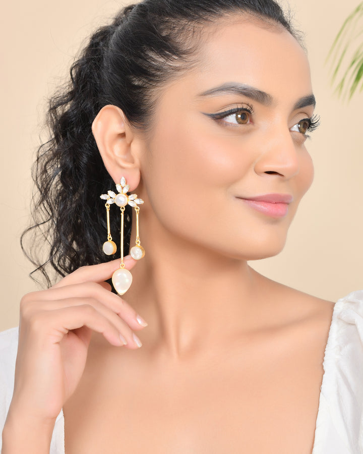 VEDA DANGLERS
